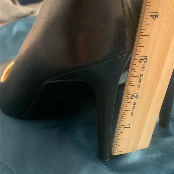 Nine West Black Pointed-Toe Heels - Picture 3 of 7